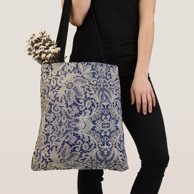 Elegant lace tote bag (Close Up)