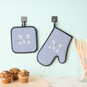 Elegant Lavender Minimal Name and Monogram Oven Mitt & Pot Holder Set