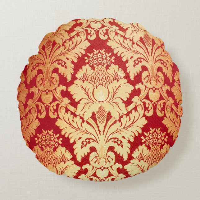 Elegant Luxury Retro Red Gold Damask Pattern Round Cushion (Front)
