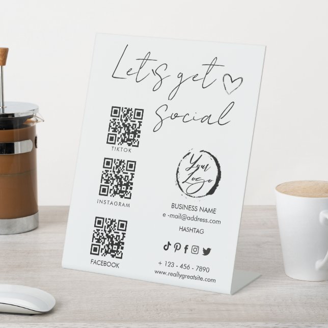 Elegant Makeup Artist Social Template | Beauty Pedestal Sign (In SItu)