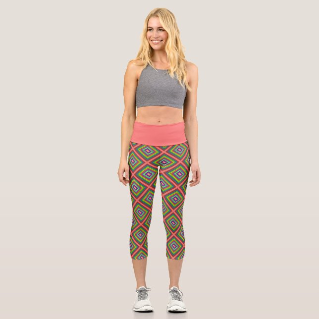 Elegant Minimal Simple Geometric square vintage Capri Leggings (Front)