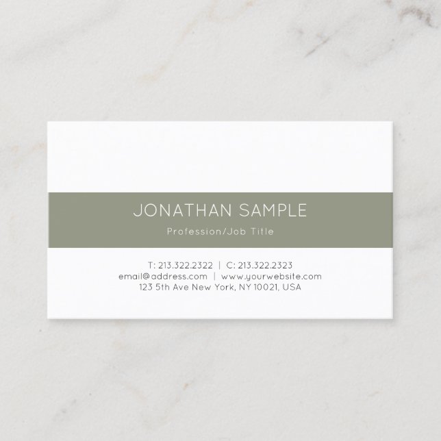 Elegant Modern Sleek Design Plain Trendy Luxury Business Card (Front)