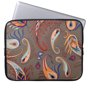 Elegant Paisley Print: Vintage Pattern Laptop Sleeve