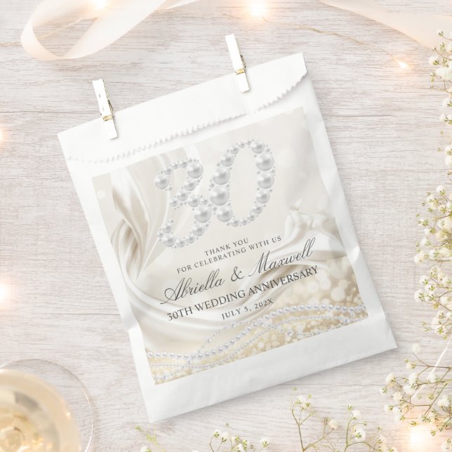 Elegant Pearl 30th Anniversary Favour Bags (Clipped)