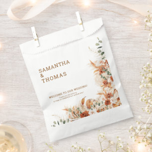 Elegant Personalised Wedding Gifts and Favours Bag