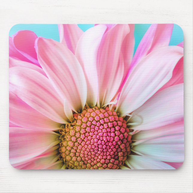 Elegant Pink Chic Daisy Mouse Mat (Front)