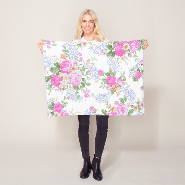 Elegant Pink Roses Watercolor Floral Pattern | Fleece Blanket (In Situ)