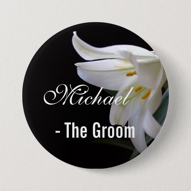 Elegant, pretty bride / groom wedding button. 7.5 cm round badge (Front)