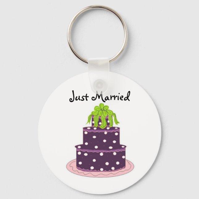 Elegant Purple Wedding Cake - Just Married Key Ring (Front)