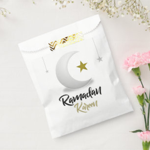 Elegant Ramadan Kareem Crescent Design Islamic Art Favour Bags