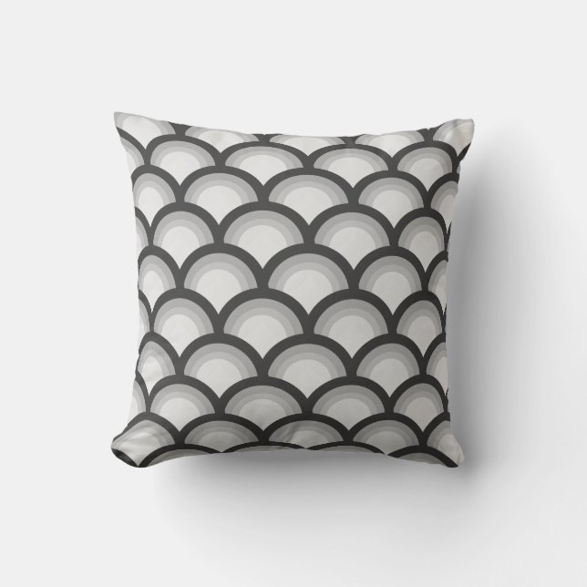 Elegant Seamless Circle Pattern Cushion (Front)