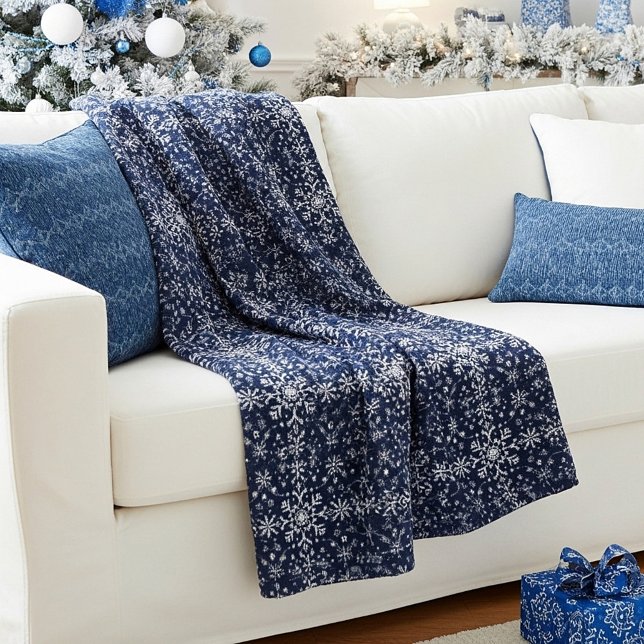 Elegant silver and blue snowflakes pattern fleece blanket (Creator Uploaded)