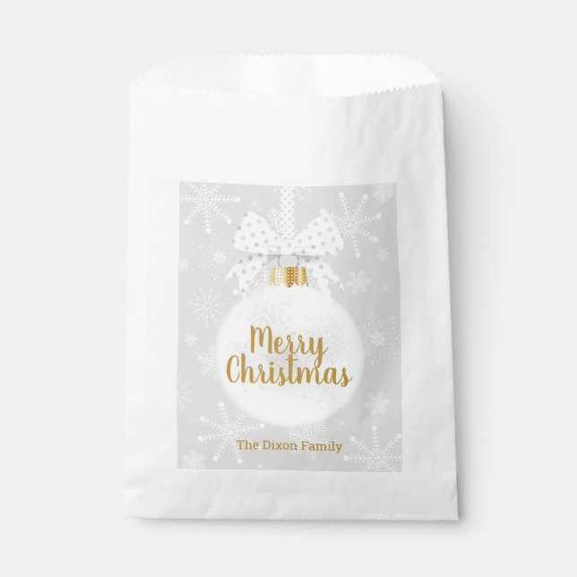 Elegant Snowflake White Ornament Christmas Treat Favour Bags (Front)