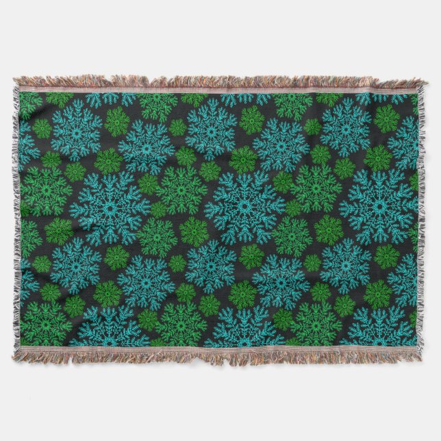 Elegant Snowflakes Winter Pattern Throw Blanket (Front)