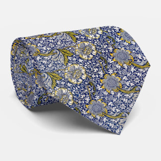 Elegant Victorian Floral Blue Green White  Tie