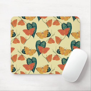Elegant Vintage Butterflies and Leaves Pattern Mouse Mat
