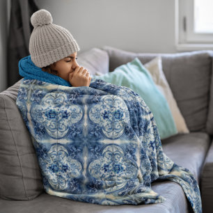 Elegant Vintage Dutch Delft Floral Art Ornament Fleece Blanket