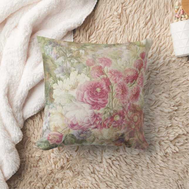 Elegant Vintage Floral Cushion (Blanket)