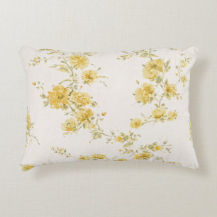 Elegant Vintage Yellow Roses Floral Pattern Decorative Cushion