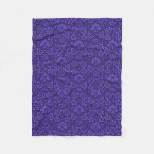 Elegant Violet Vintage Damask Pattern Fleece Blanket