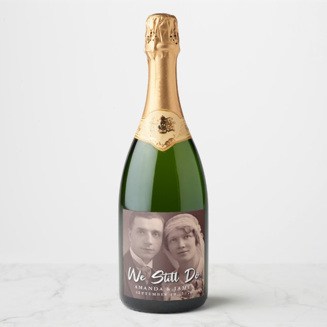 Elegant Wedding Anniversary Photo Sparkling Wine Label (Front)
