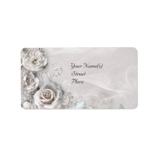 Elegant White Flowers Label