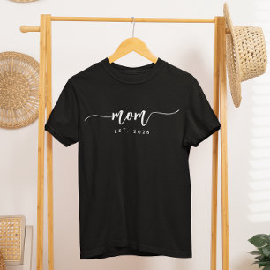 Elegant White Script Typography Established Mum T-Shirt