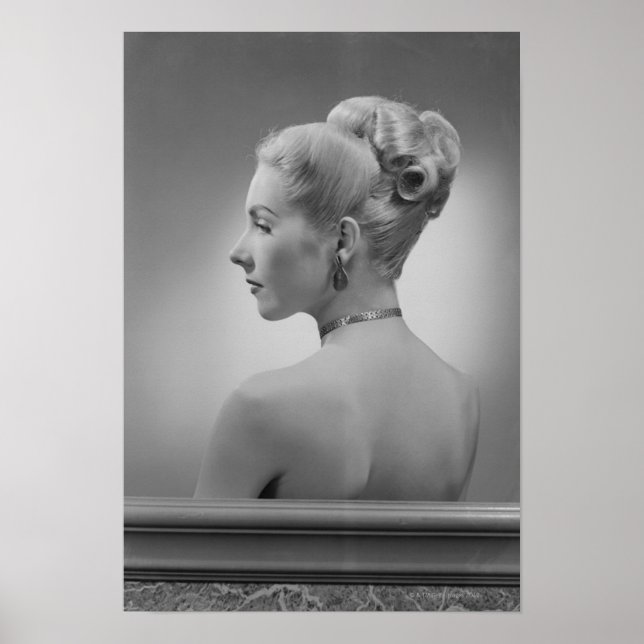 Elegant Woman Poster (Front)