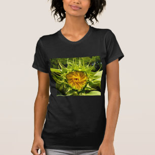 Elegant yellow sunflower photo T-Shirt