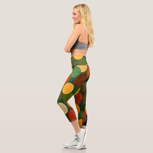 Elevate your movement with a touch of elegance capri leggings (Left)