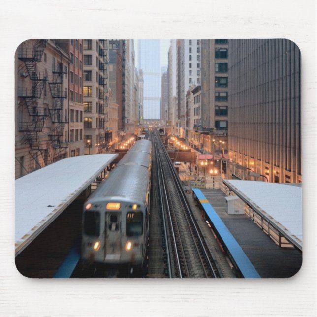 Elevated rail in downtown Chicago over Wabash Mouse Mat (Front)