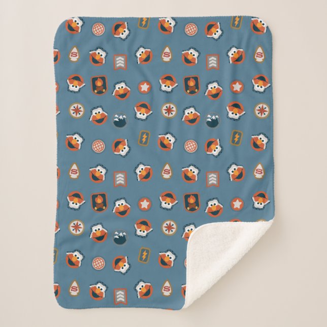 Elmo Woodland Explorer Pattern Sherpa Blanket (Front)