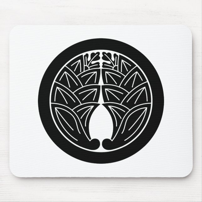 Embracing japanese gingers in circle mouse mat (Front)