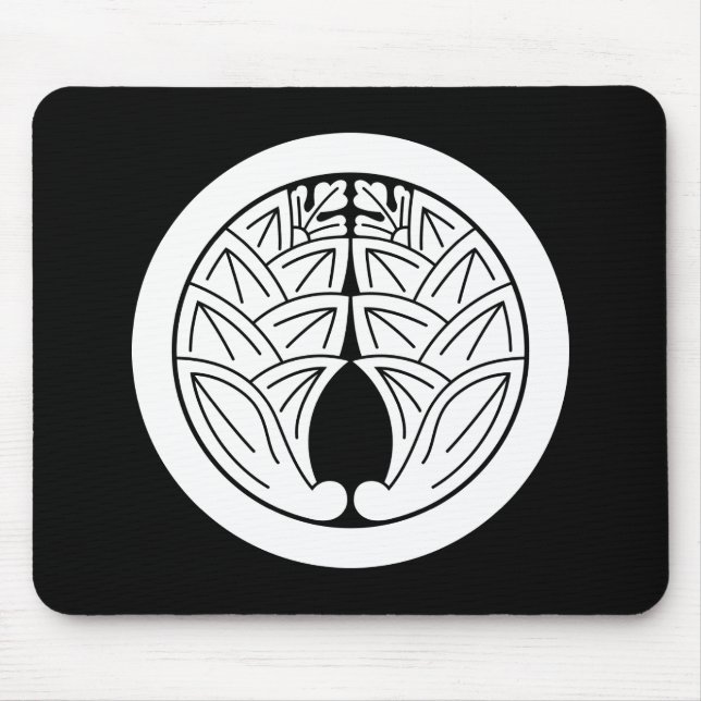 Embracing japanese gingers in circle mouse mat (Front)