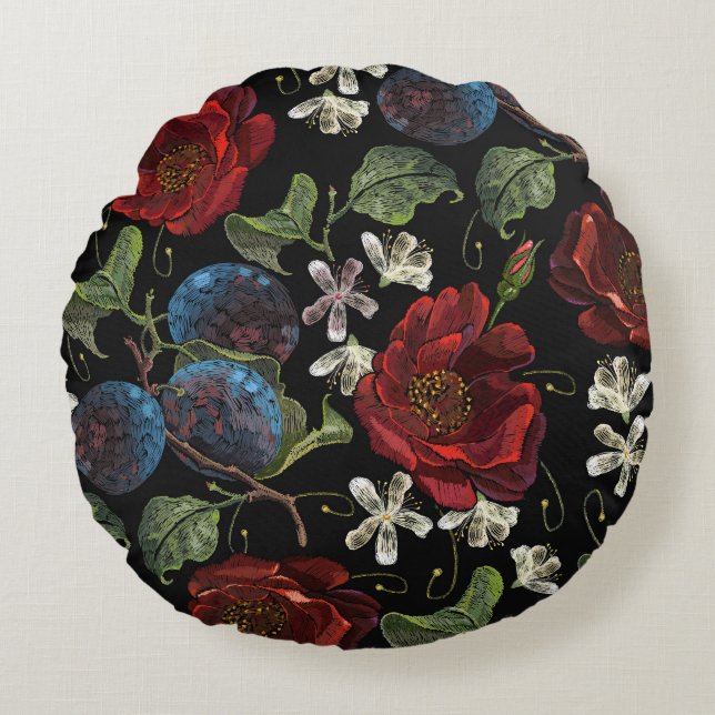 Embroidered Florals: Renaissance Seamless Pattern Round Cushion (Front)
