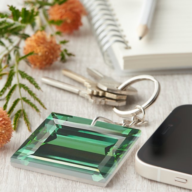 Emerald 3 key ring (Front Right)
