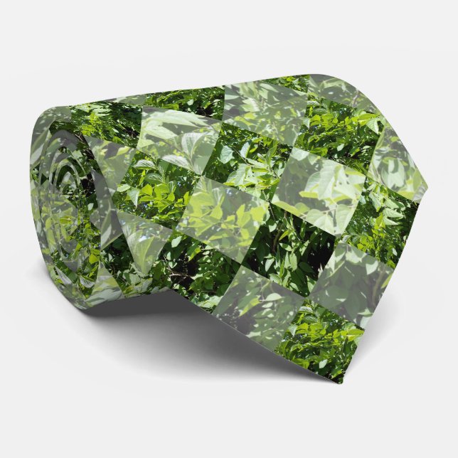 Emerald Elegance: Green Leaves in Diamond Cut, Tie (Rolled)