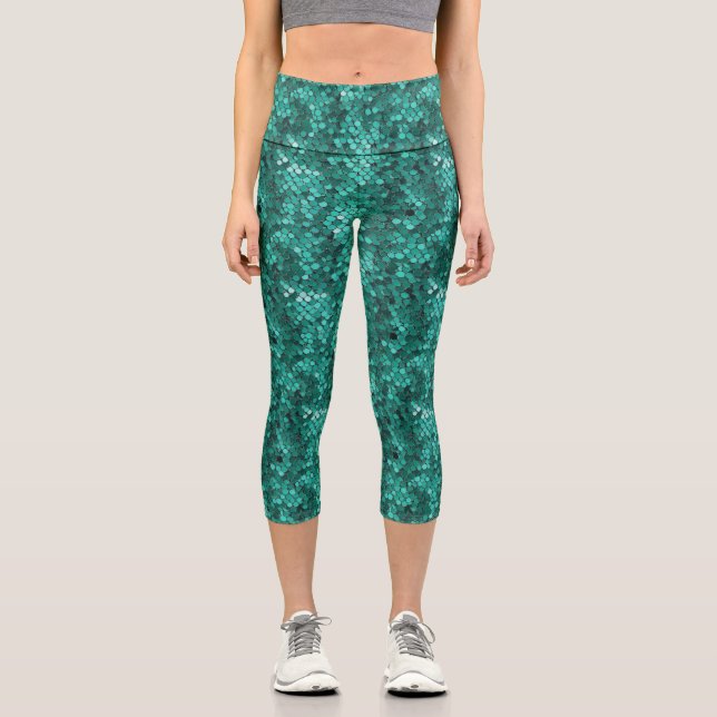 Emerald Scale Pattern High Waisted Yoga Capris (Front)