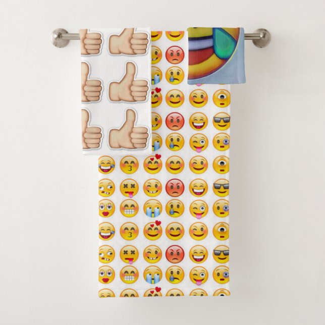 emoji bath towel set (Insitu)