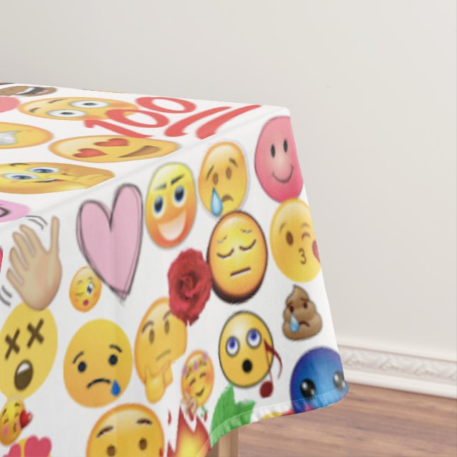 Emoji pack tablecloth (In Situ)
