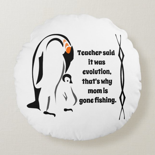Emperor Penguin Father Standing with Son Round Cushion (Front)