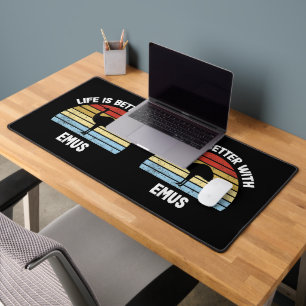 Emu with German Text Das Leben ist besser  Desk Mat