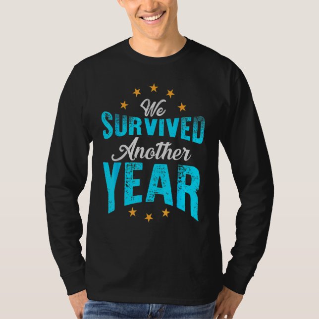 End Of School Year Spring Break Summer Term T-Shirt (Front)