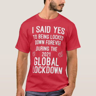 ENGAGED ANNOUNCEMENT 2021 FIANCEE QUARANTINE T-Shirt