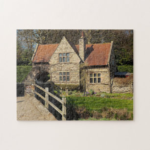 ENGLISH STONE COTTAGE JIGSAW PUZZLE