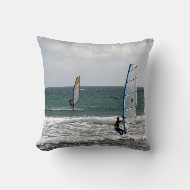 Enjoying the wind cushion (Front)