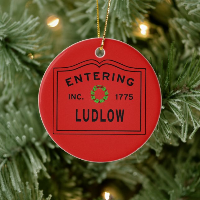 Entering Ludlow Christmas Ceramic Tree Decoration (Tree)
