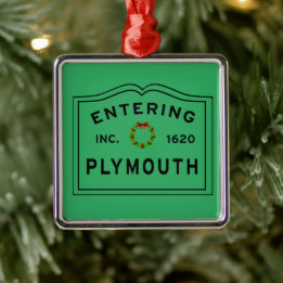 Entering Plymouth, MA Holiday Wreath Metal Tree Decoration