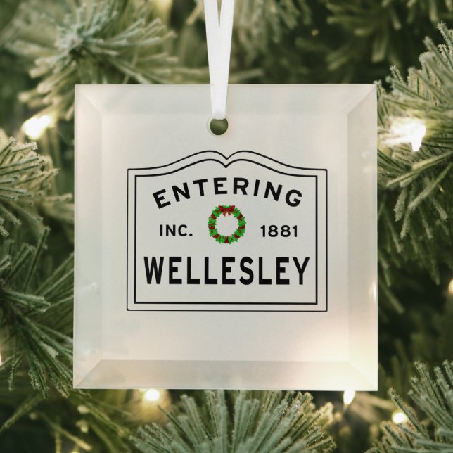Entering Wellesley Massachusetts Glass Tree Decoration (Insitu)
