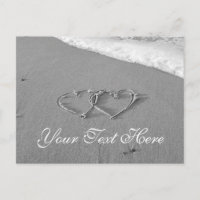 Entwined hearts in sand | Romantic beach scene